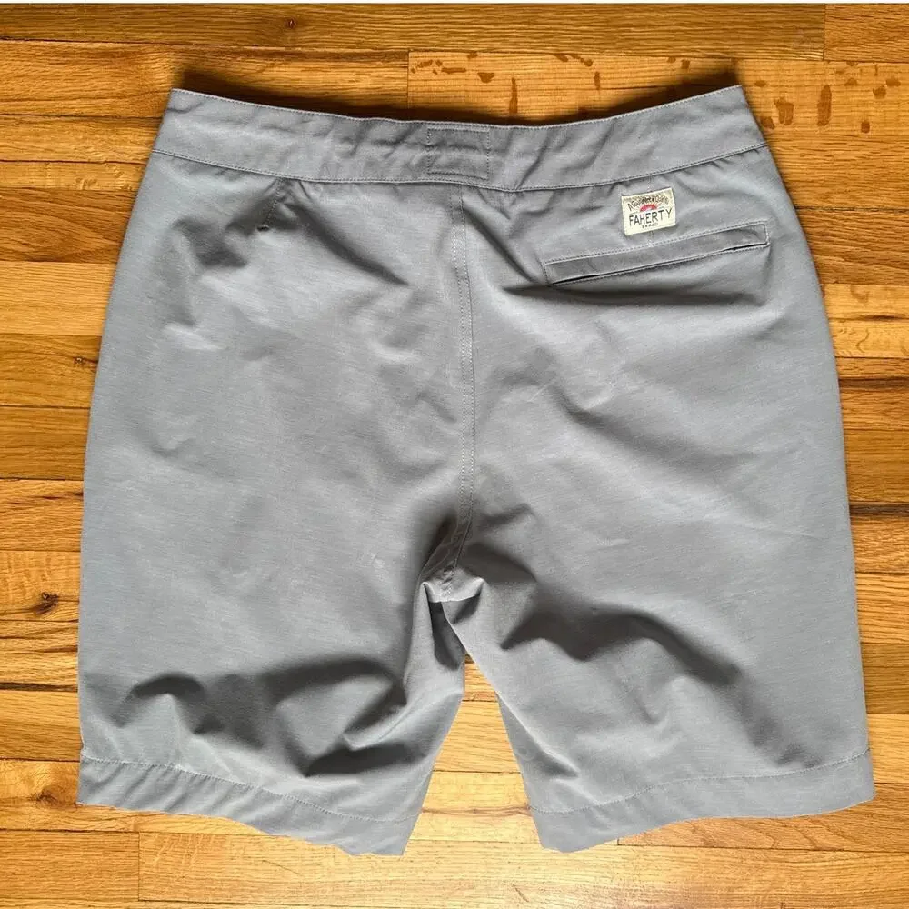 Faherty All Day Shorts in Gray Size 31